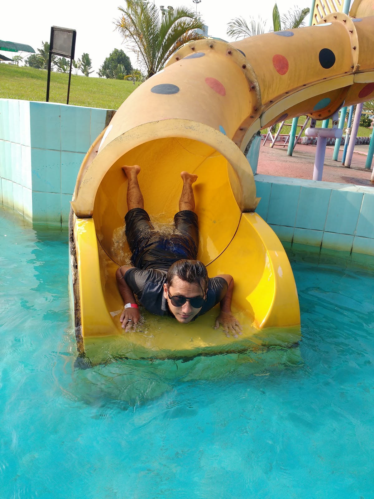 Rose Valley Amusement Park