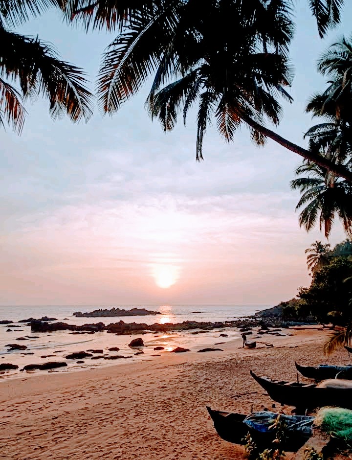 Cola Beach and Lagoon