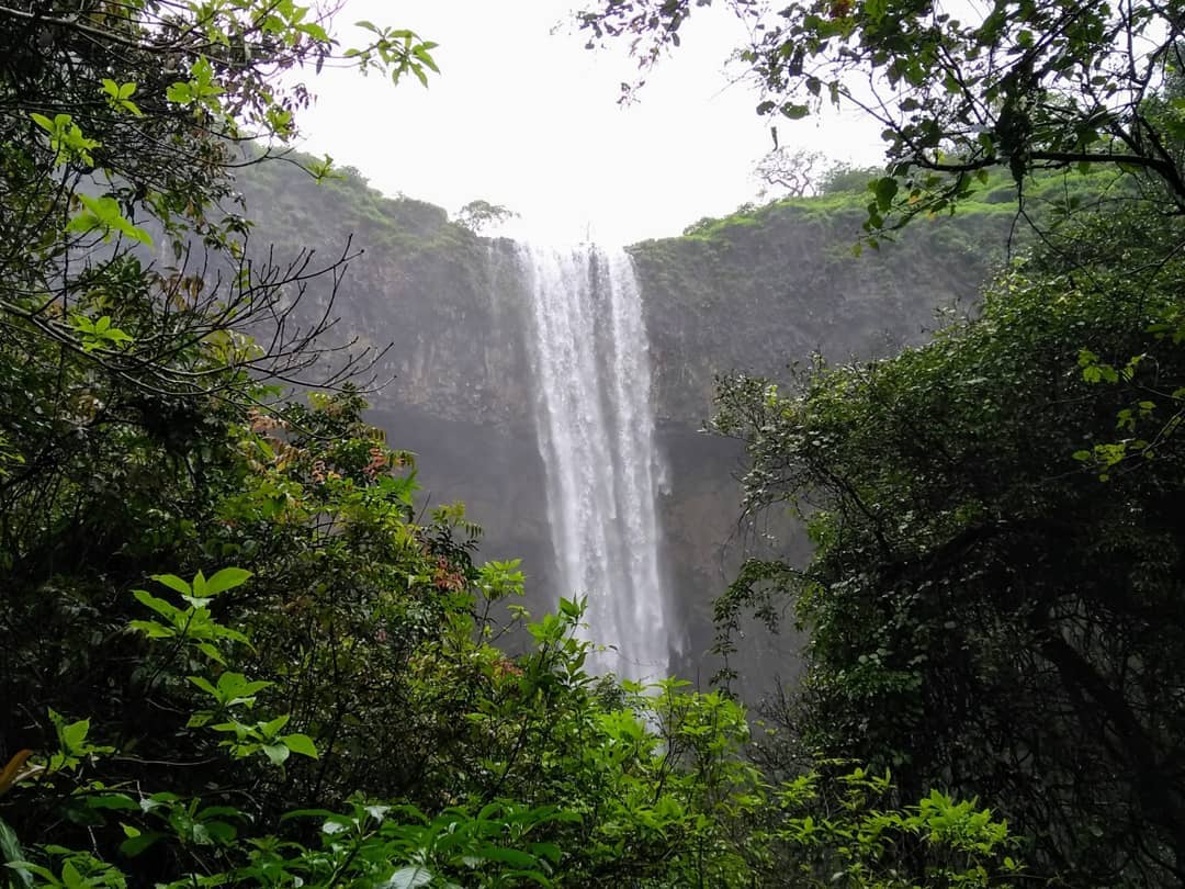 Sada Waterfalls Trail
