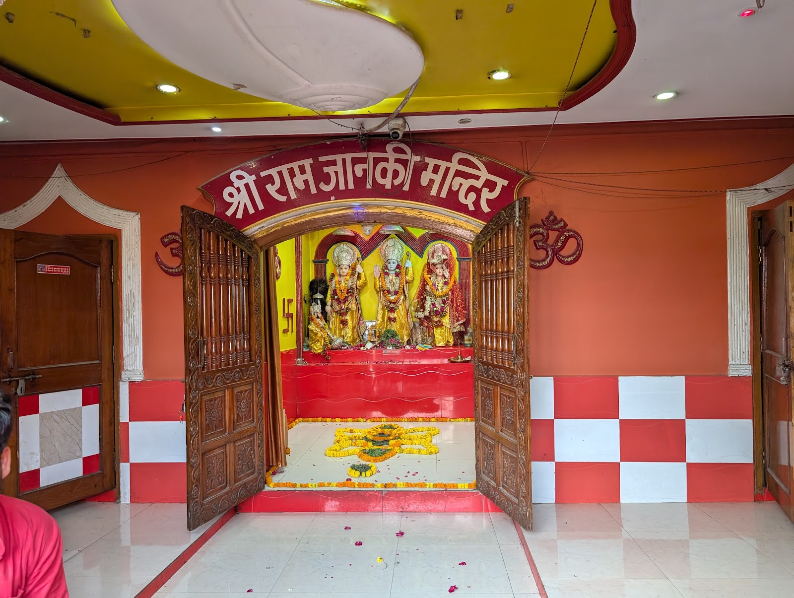 Bade Hanuman Ji Temple