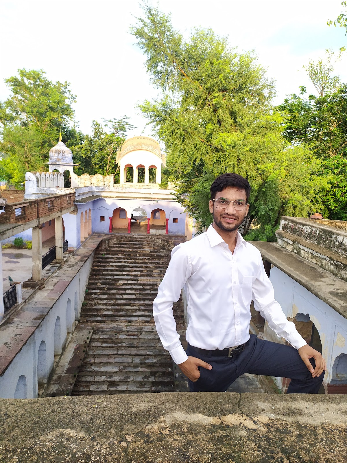 Local Stepwells and Havelis Walk