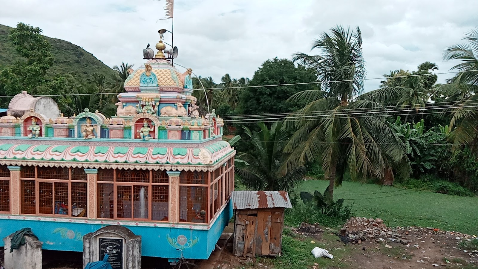 Village Walks in Surrounding Mandals