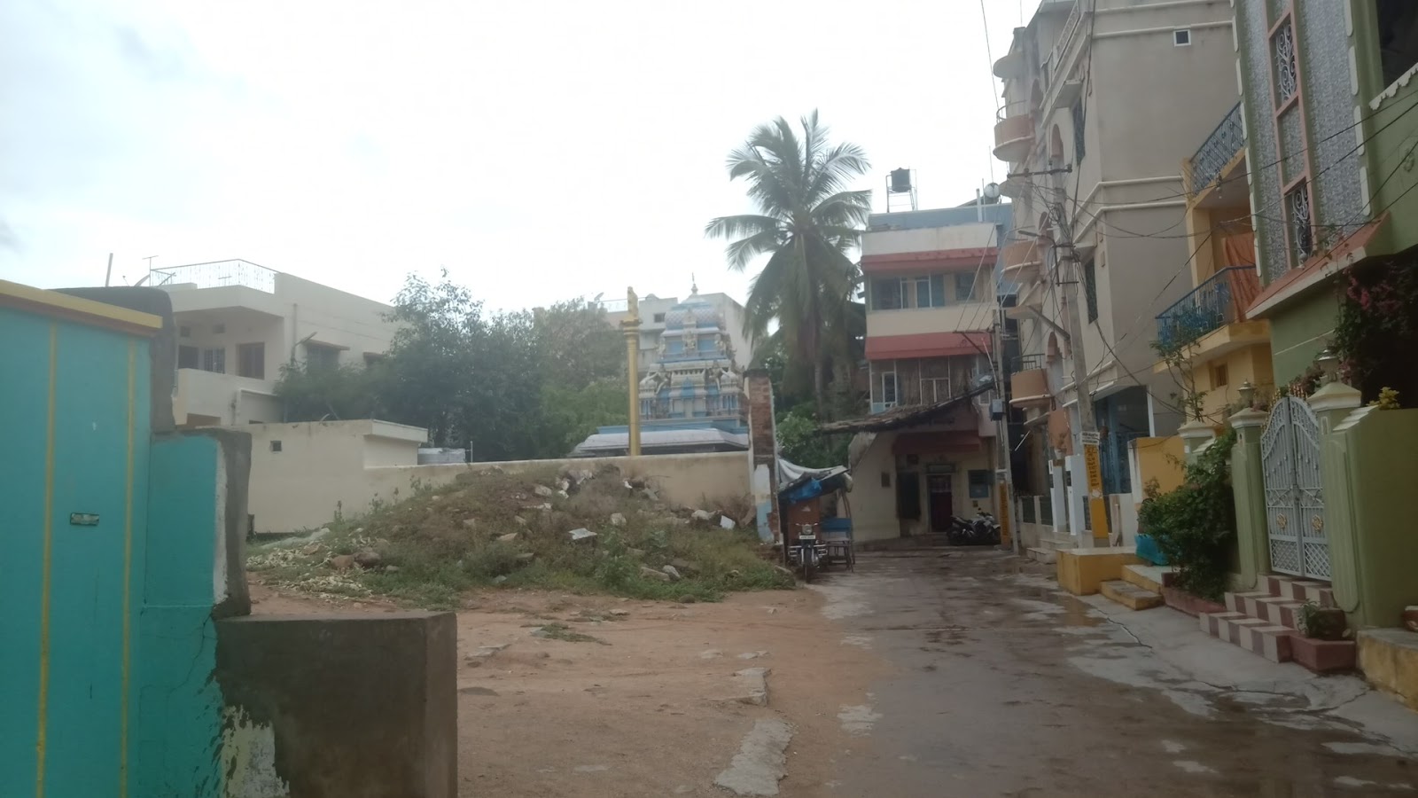 Sri Satya Sai Baba Samadhi Puttaparthi