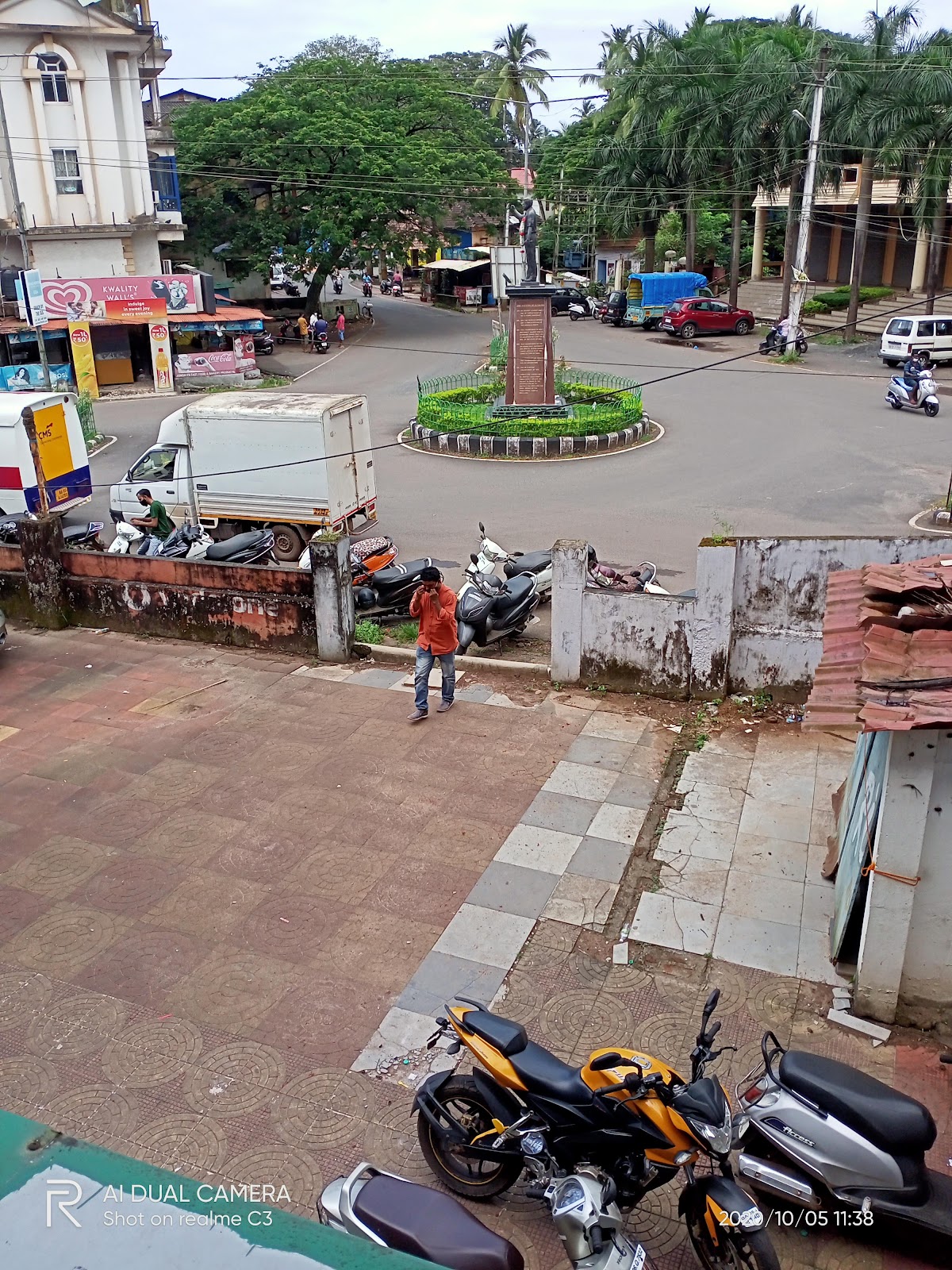 Local Fish Market Arossim