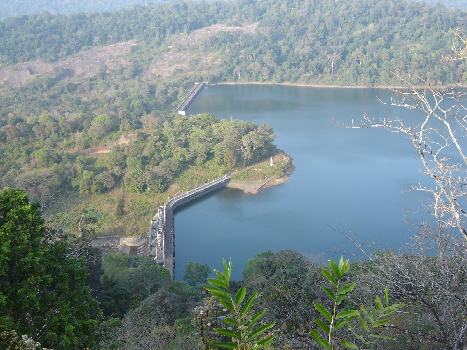 Sholayar Dam