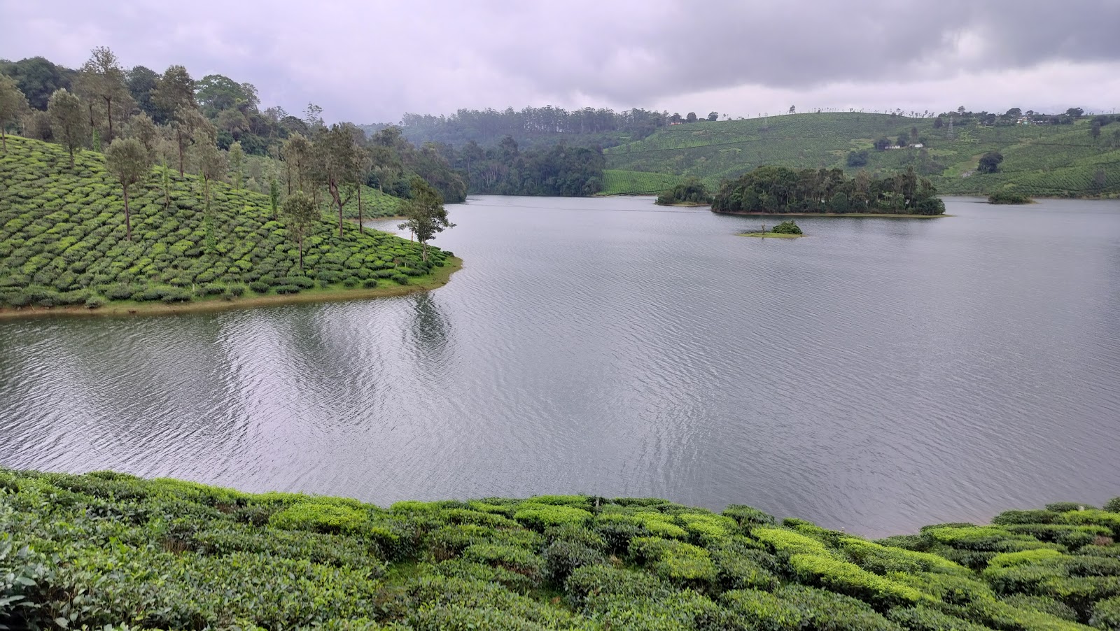 Sholayar Dam and Reservoir