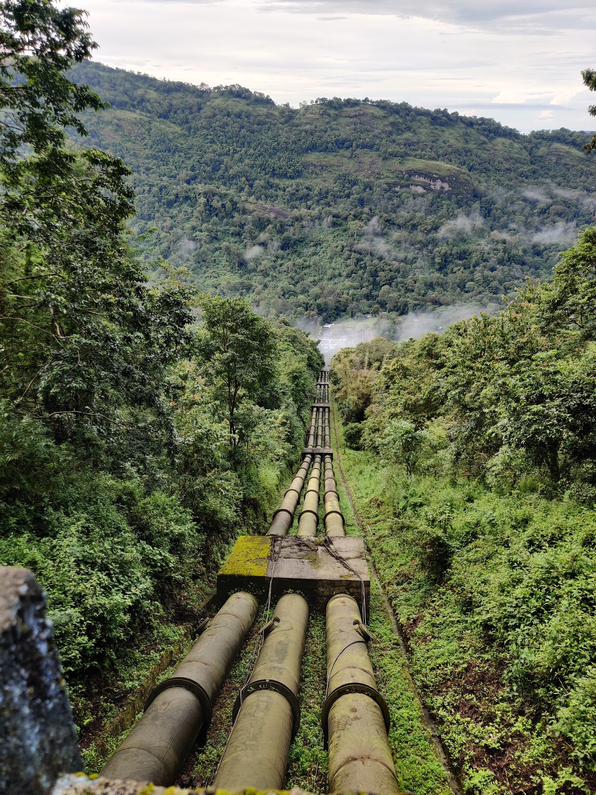 Sholayar Dam and Reservoir