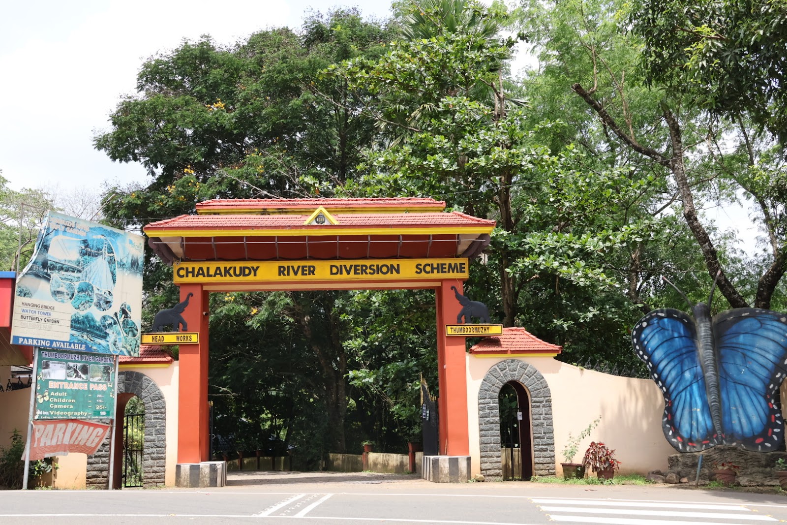 Thumboormuzhi Garden and Check Dam