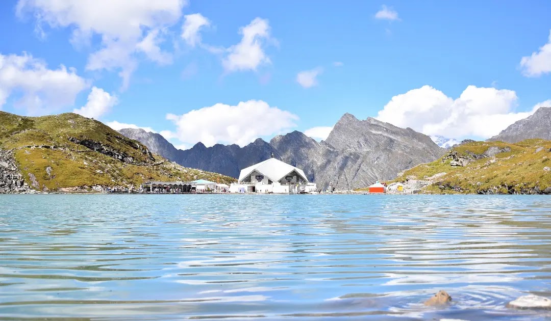 Sri Hemkund Sahib