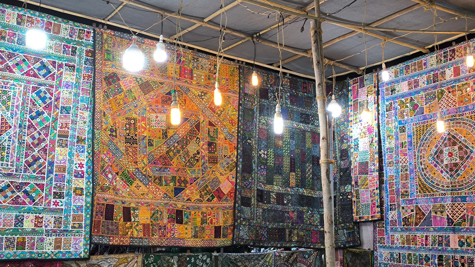 Saturday Night Market Arpora