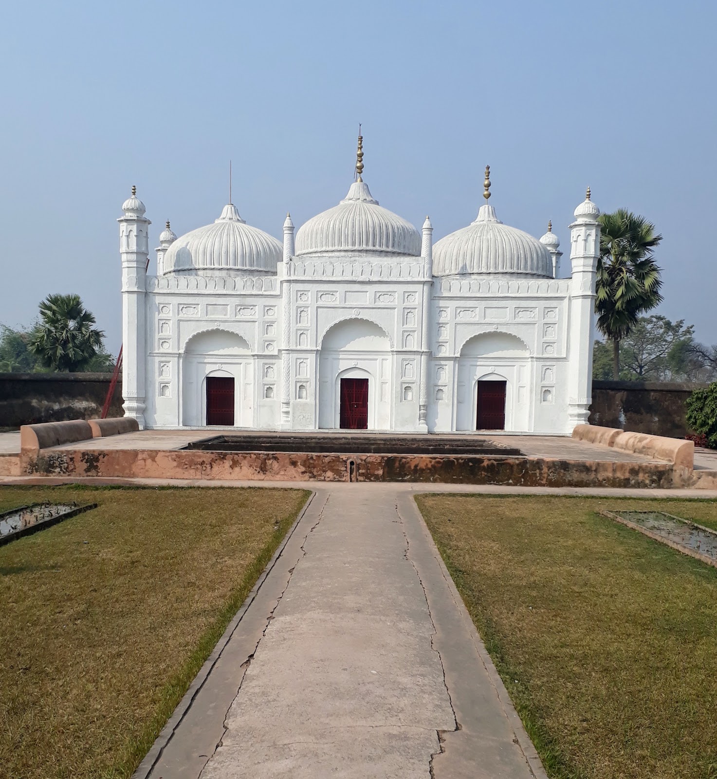 Tomb of Siraj ud-Daulah
