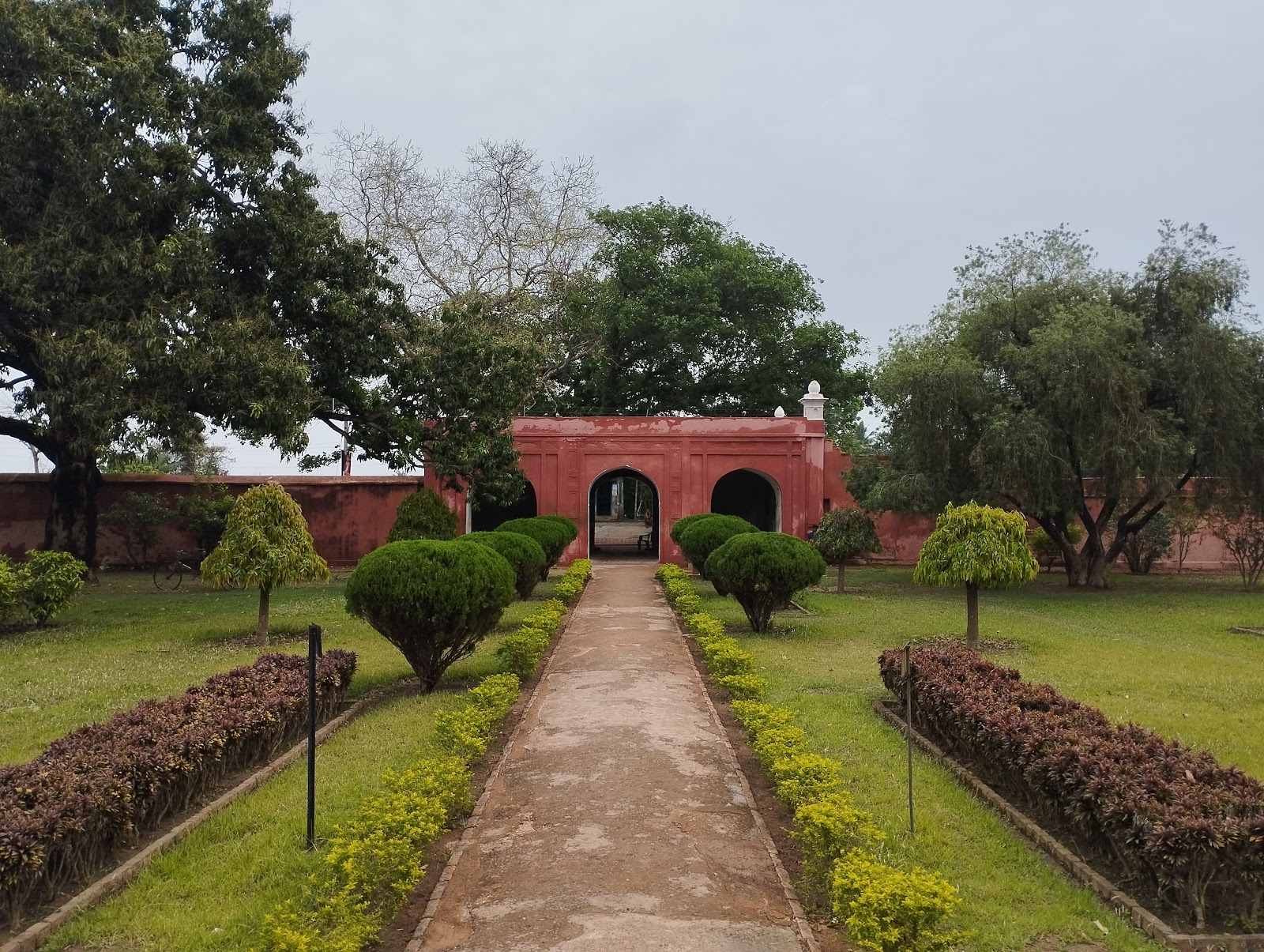 Tomb of Siraj ud-Daulah