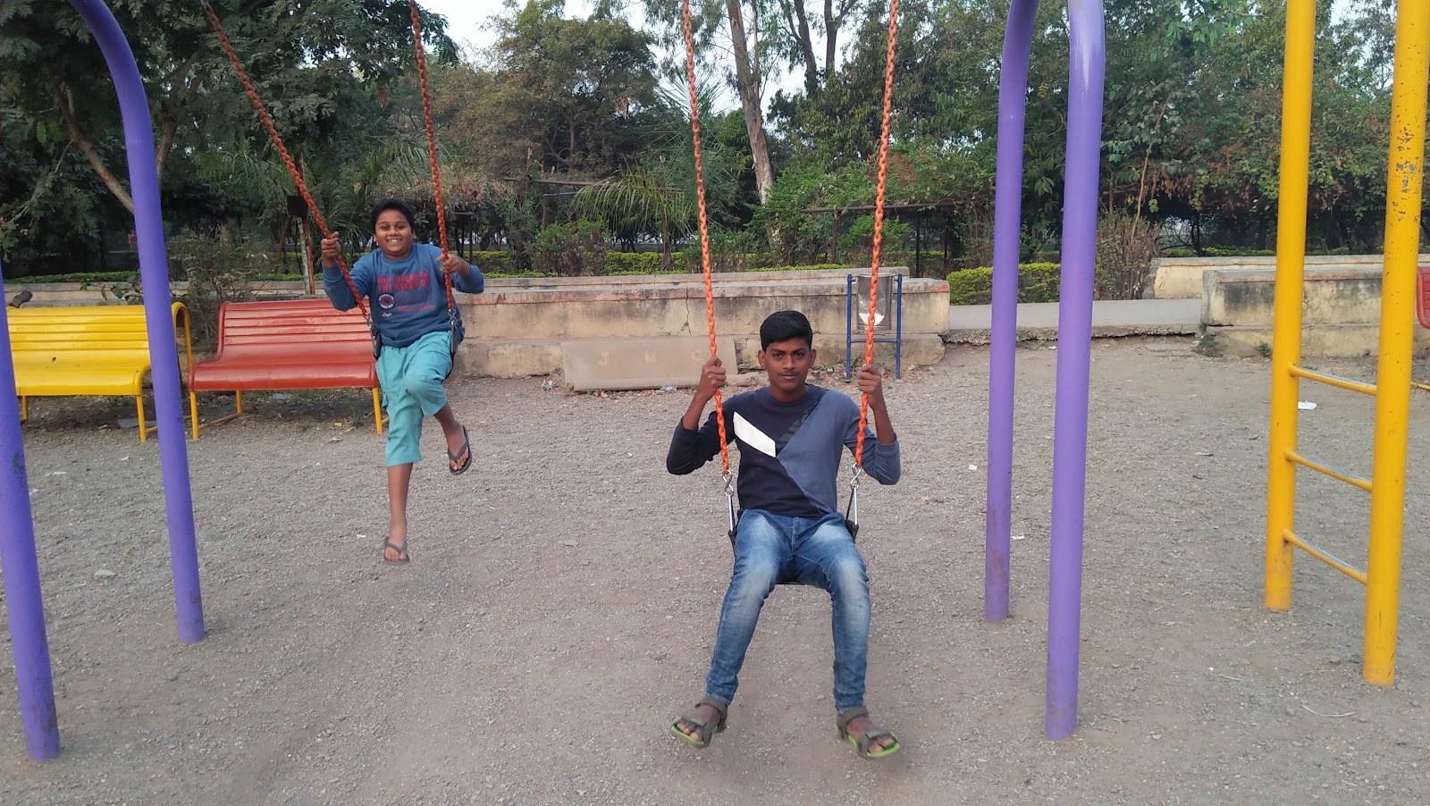 Riverbank Picnic Groves