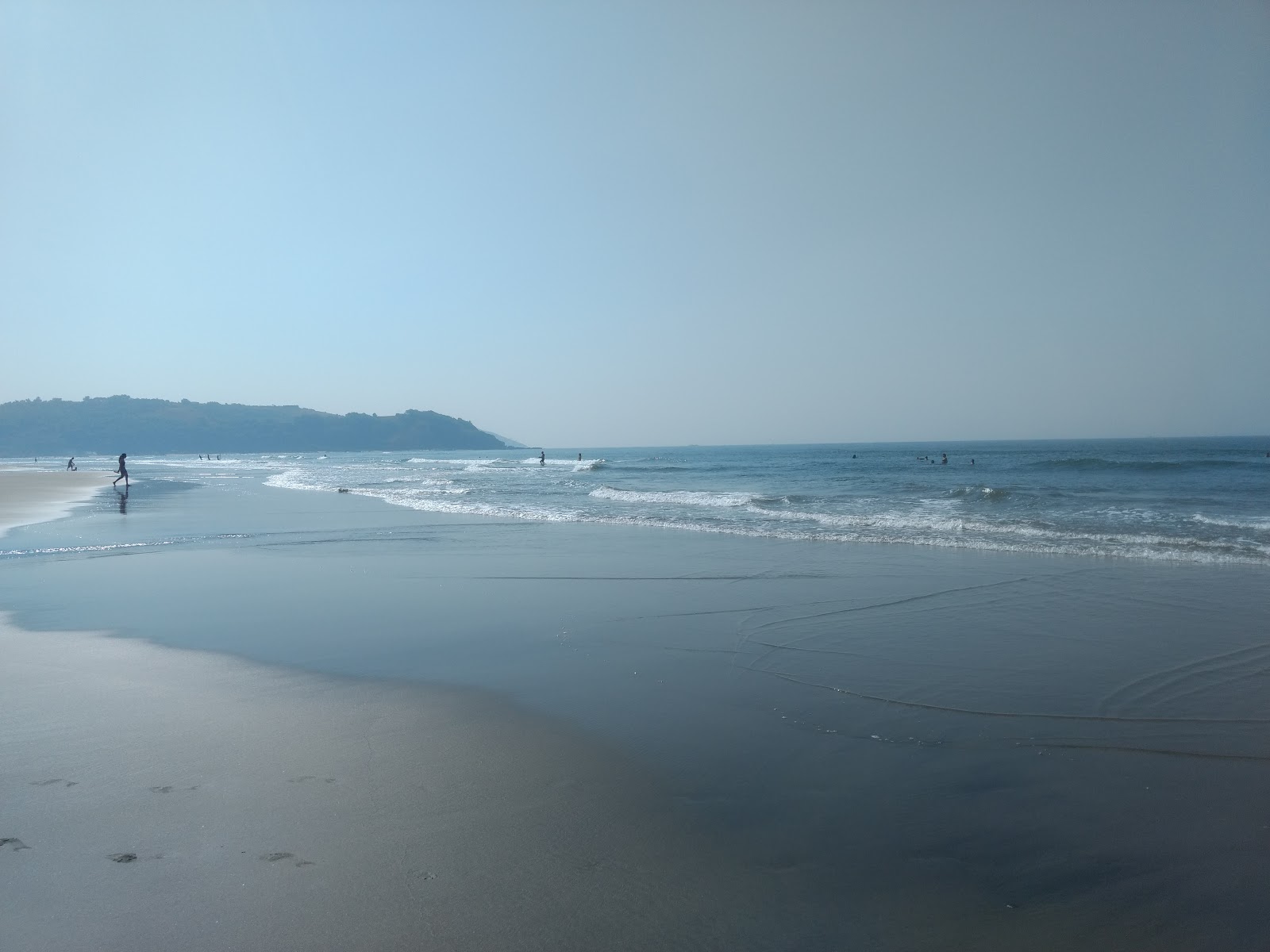 Morjim Beach Road