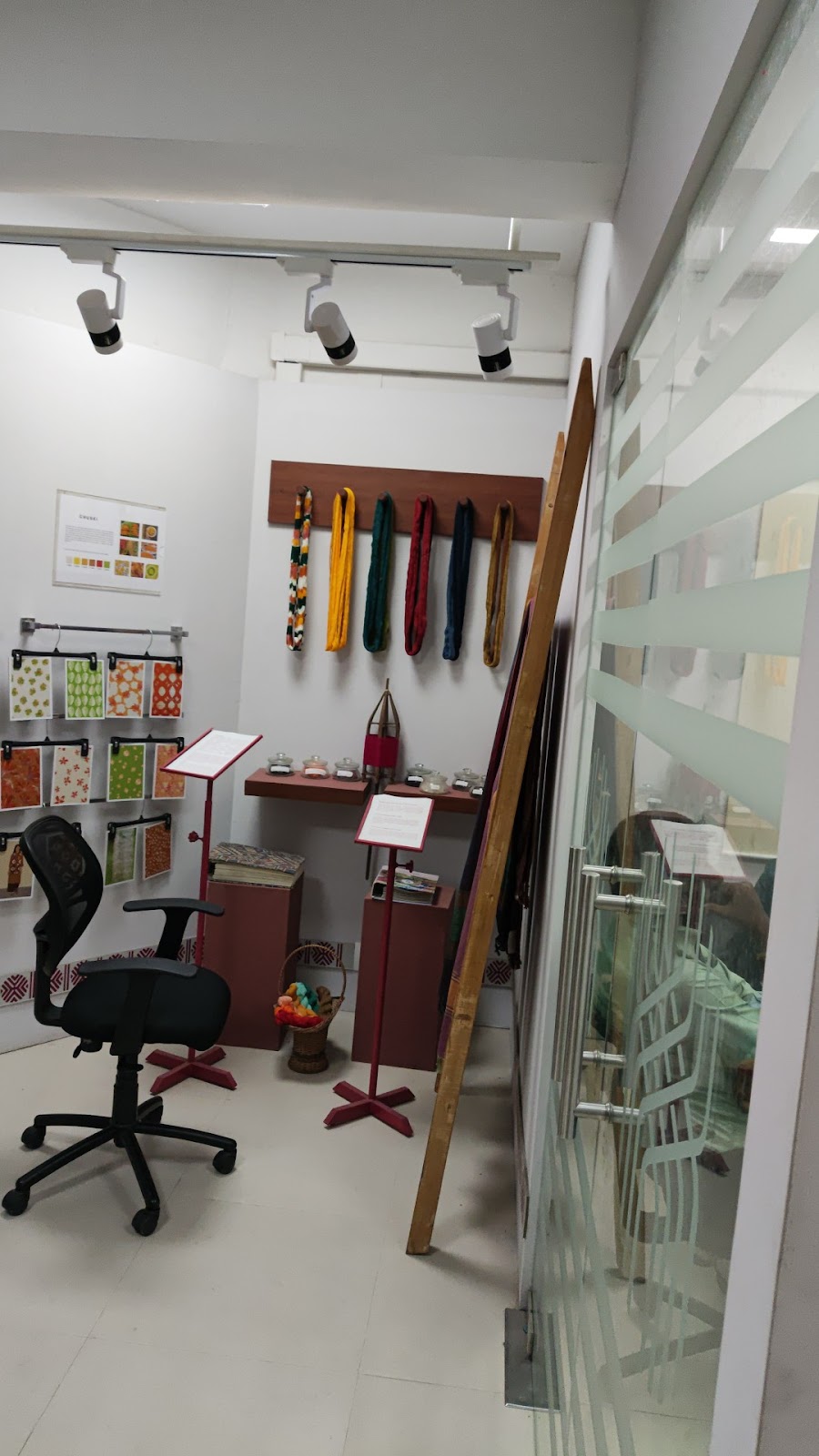 Local Handloom and Weaving Centre