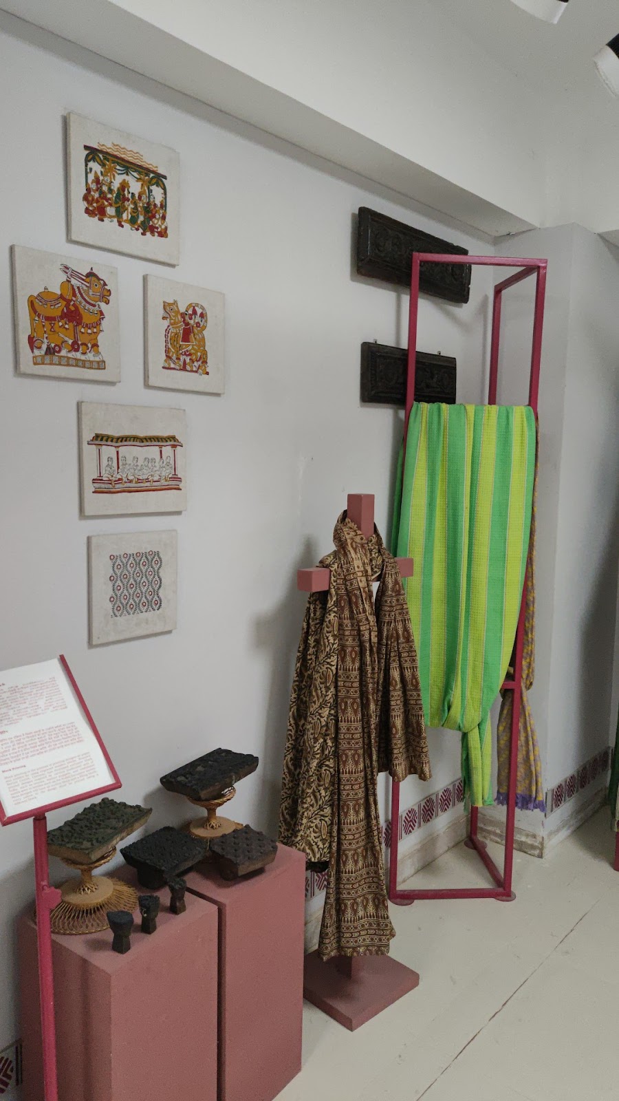 Local Handloom and Weaving Centre