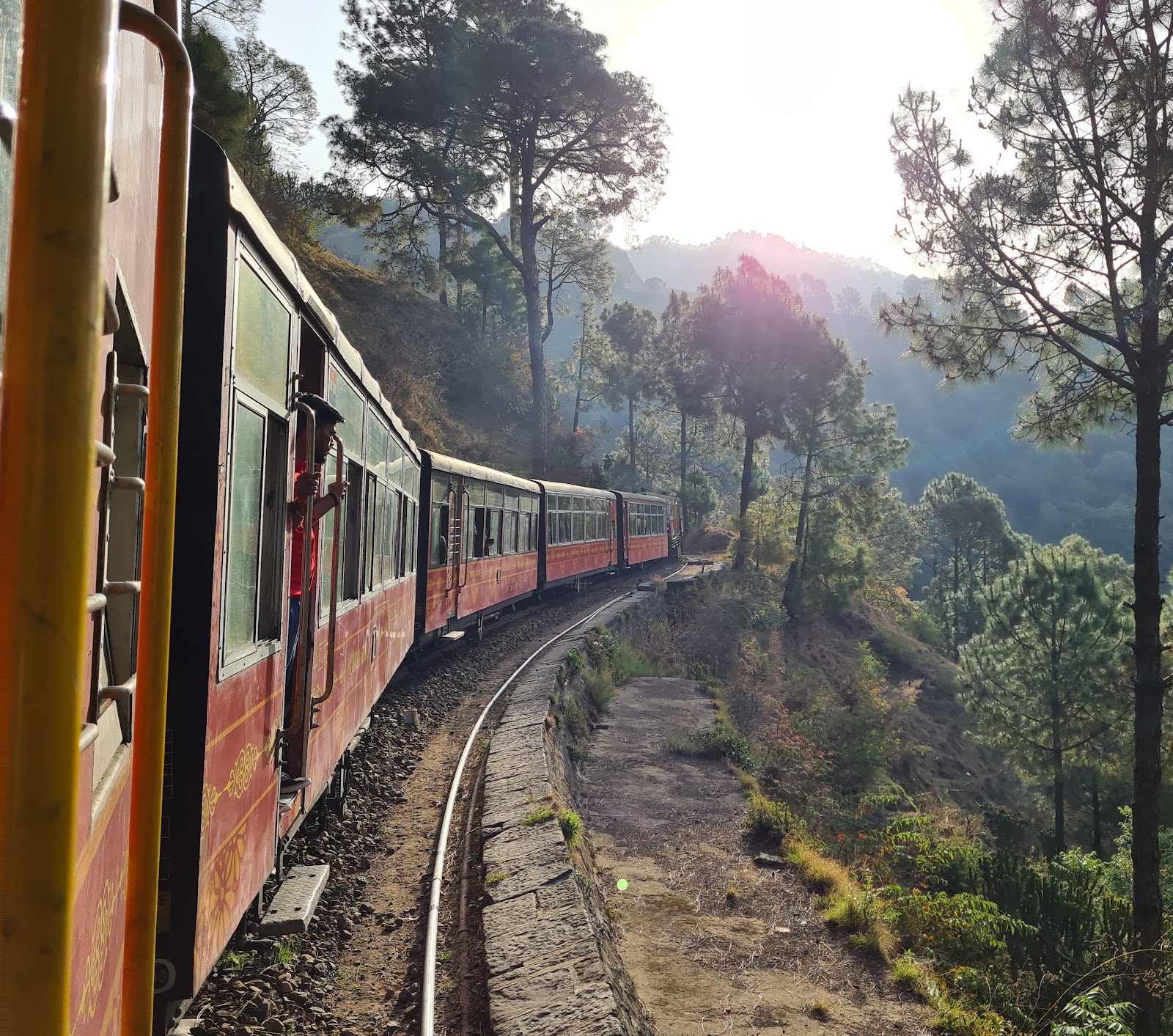 Barog Railway Station