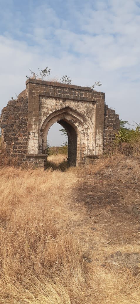 Beed Fort Remnants