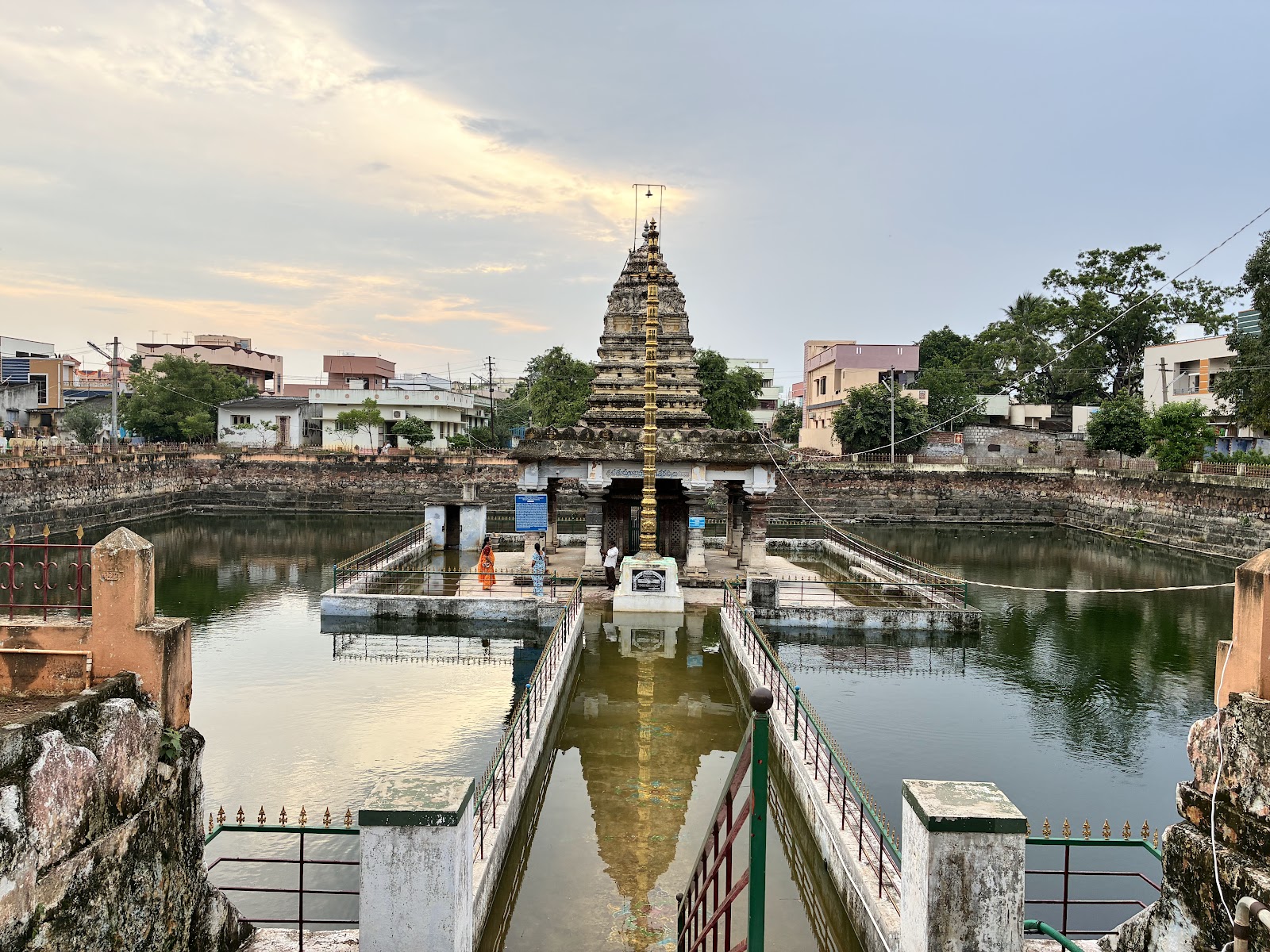 Sri Chaturmukha Brahma Lingeshwara Devalayam