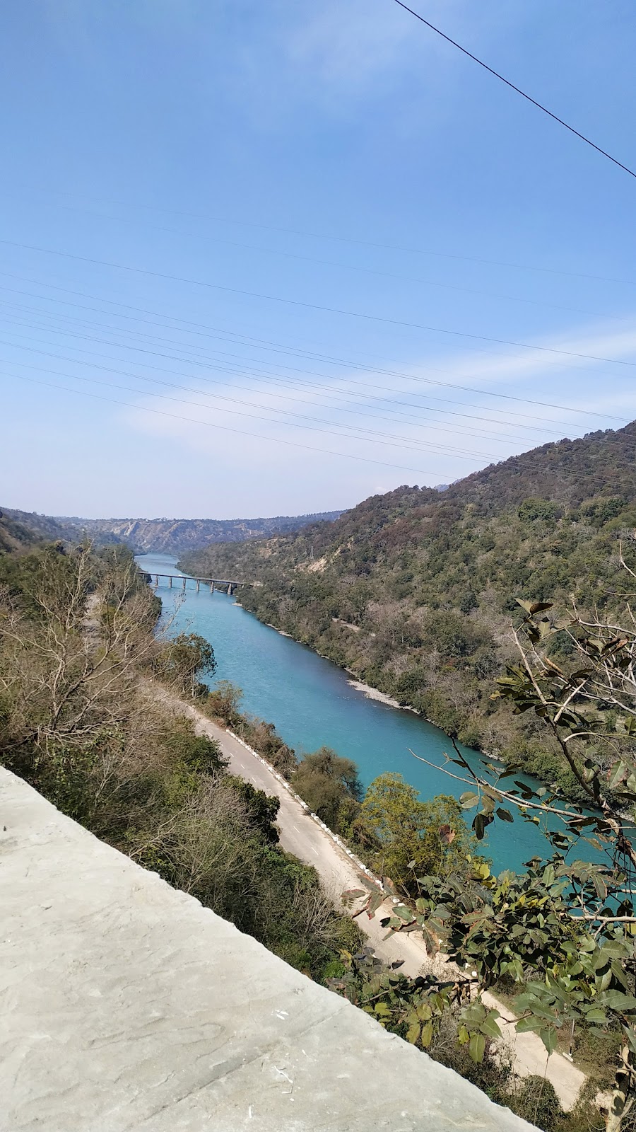 Viewpoint Road to Bhakra