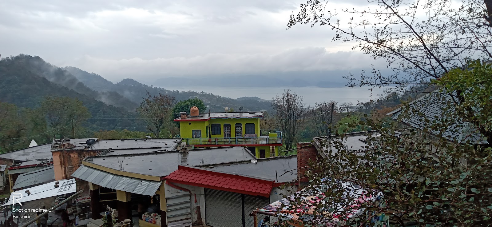 Viewpoint Road to Bhakra