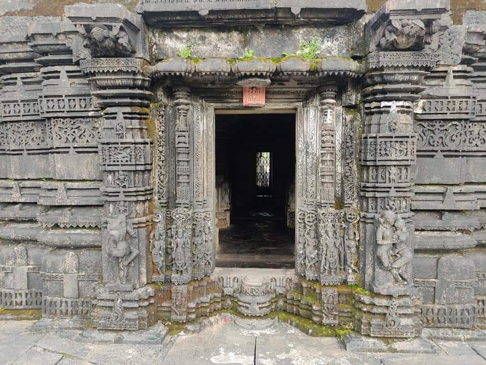 Amruteshwar Temple