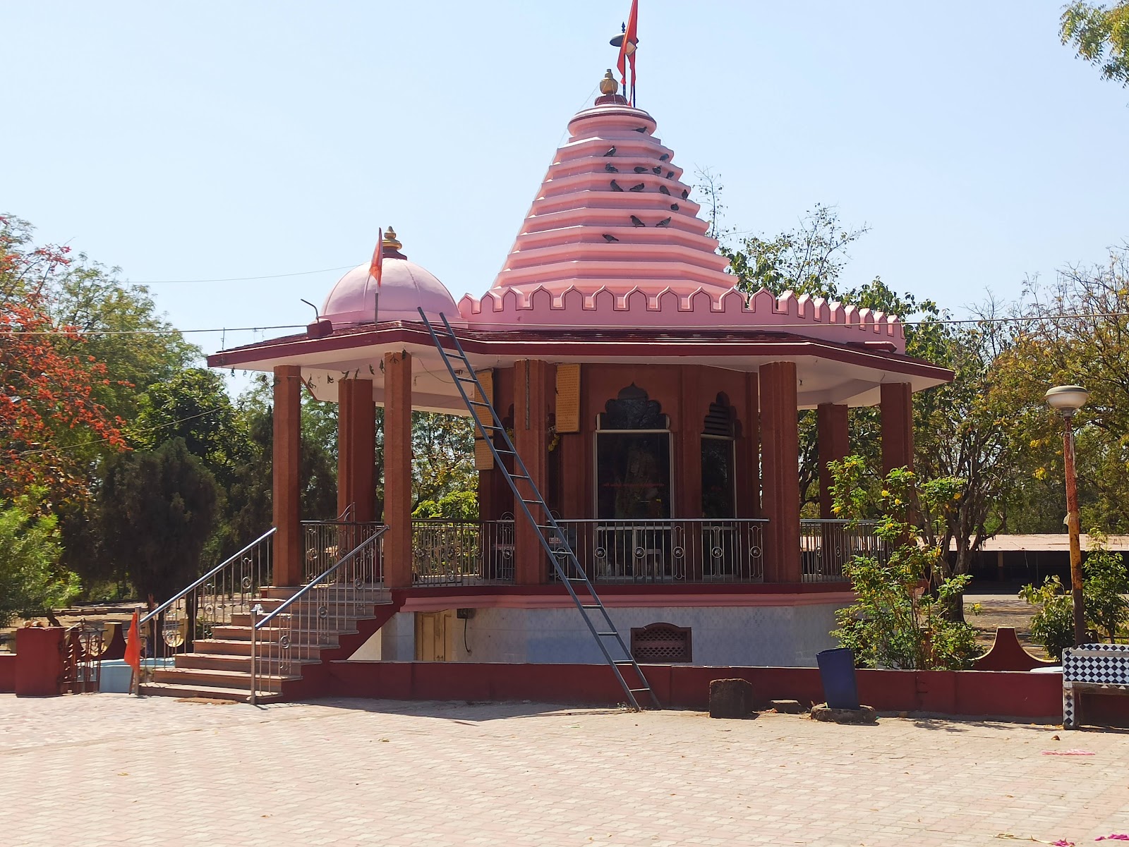 Nilkantheshwar Temple