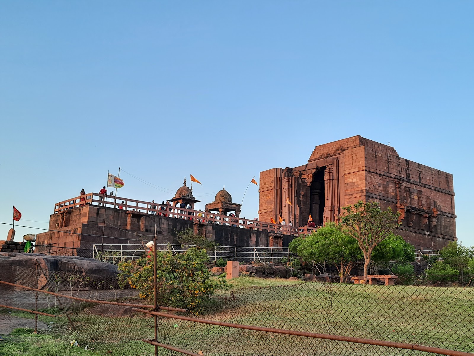 Nearby Temples