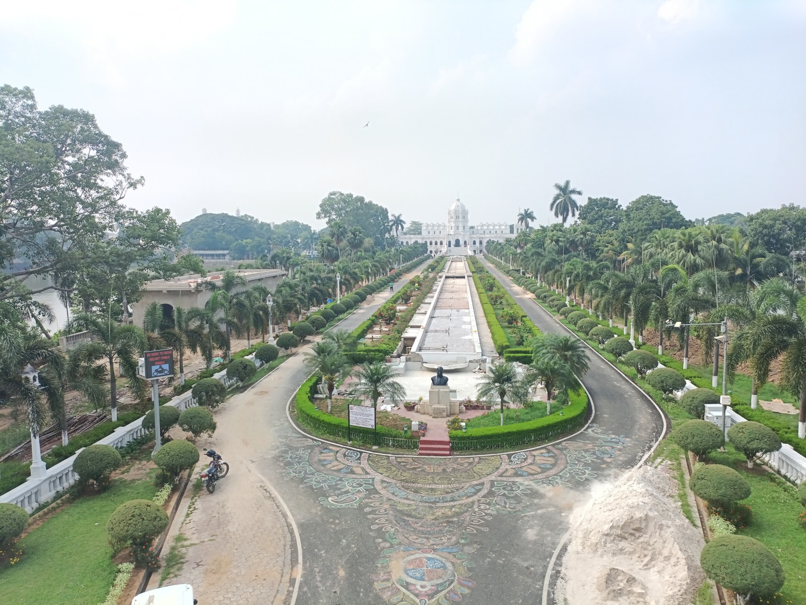 Ujjayanta Palace