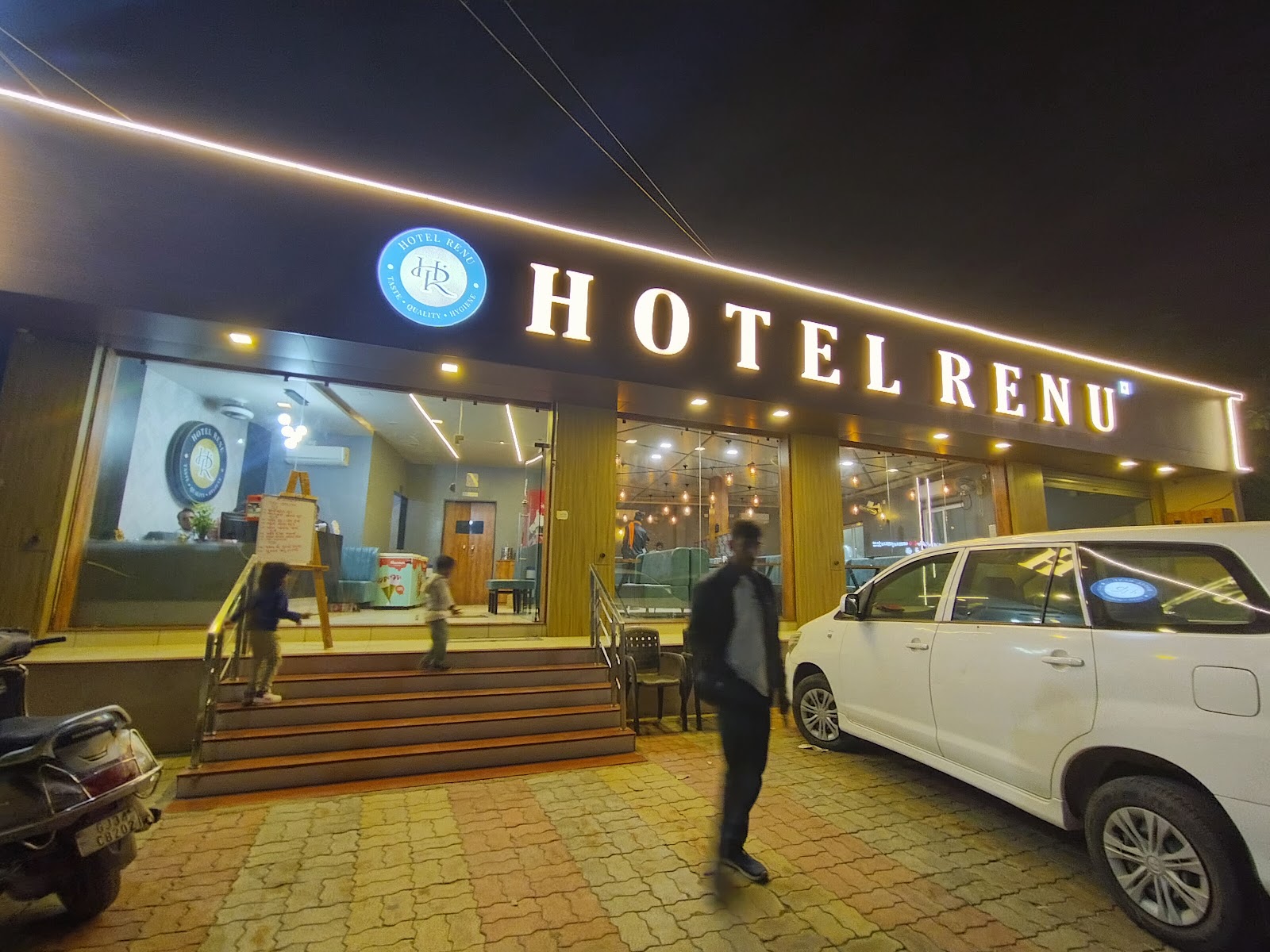 Old Market Lane Bodeli