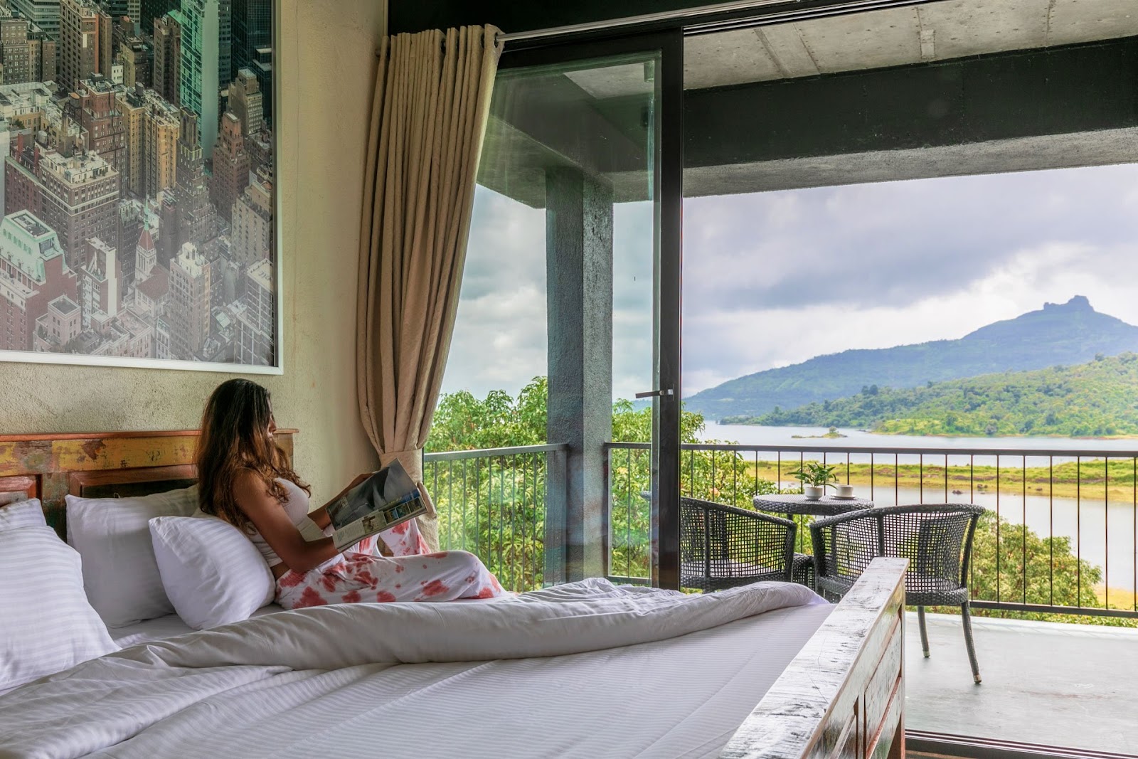 Sunset Borgaon Ridge