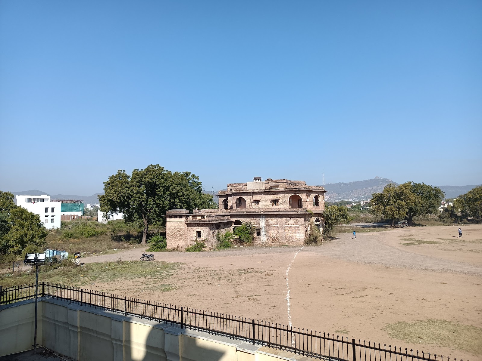 84 Pillared Cenotaph