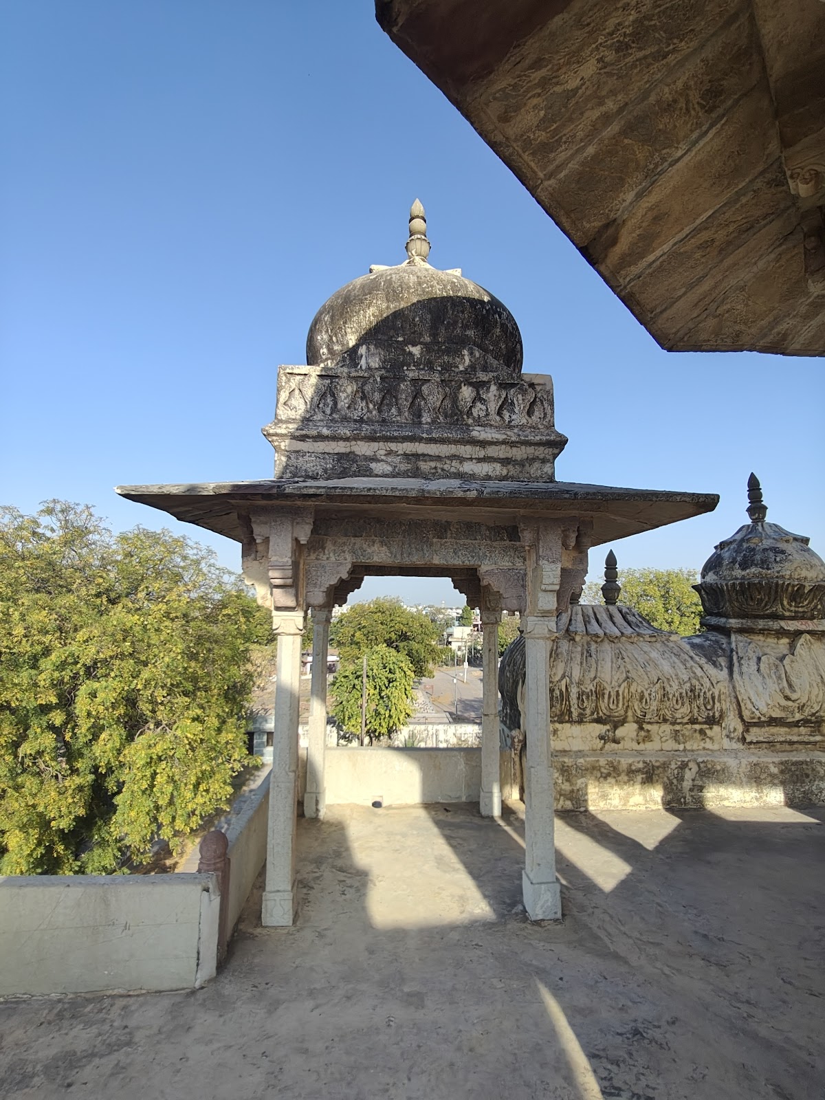 84 Pillared Cenotaph