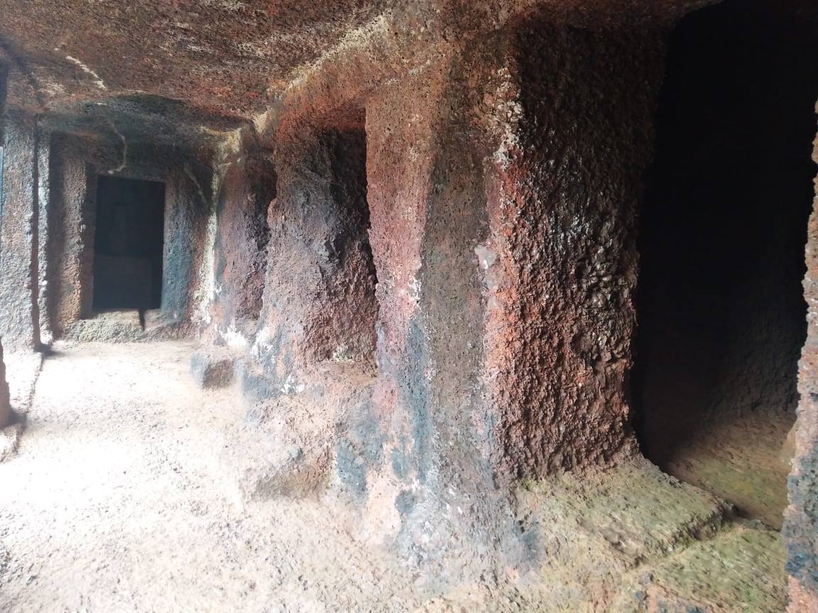 Arvalem Caves