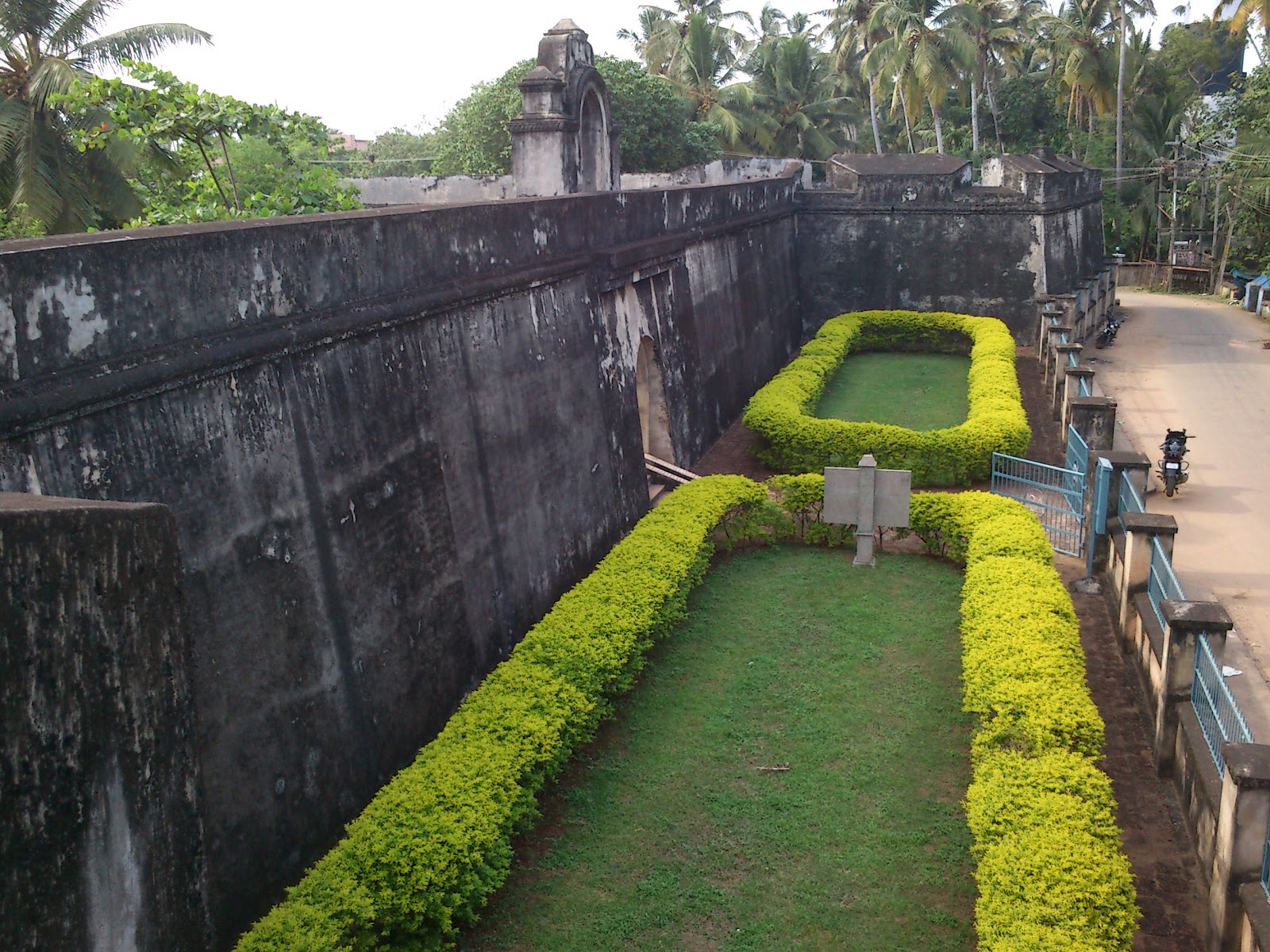 Anjengo Fort