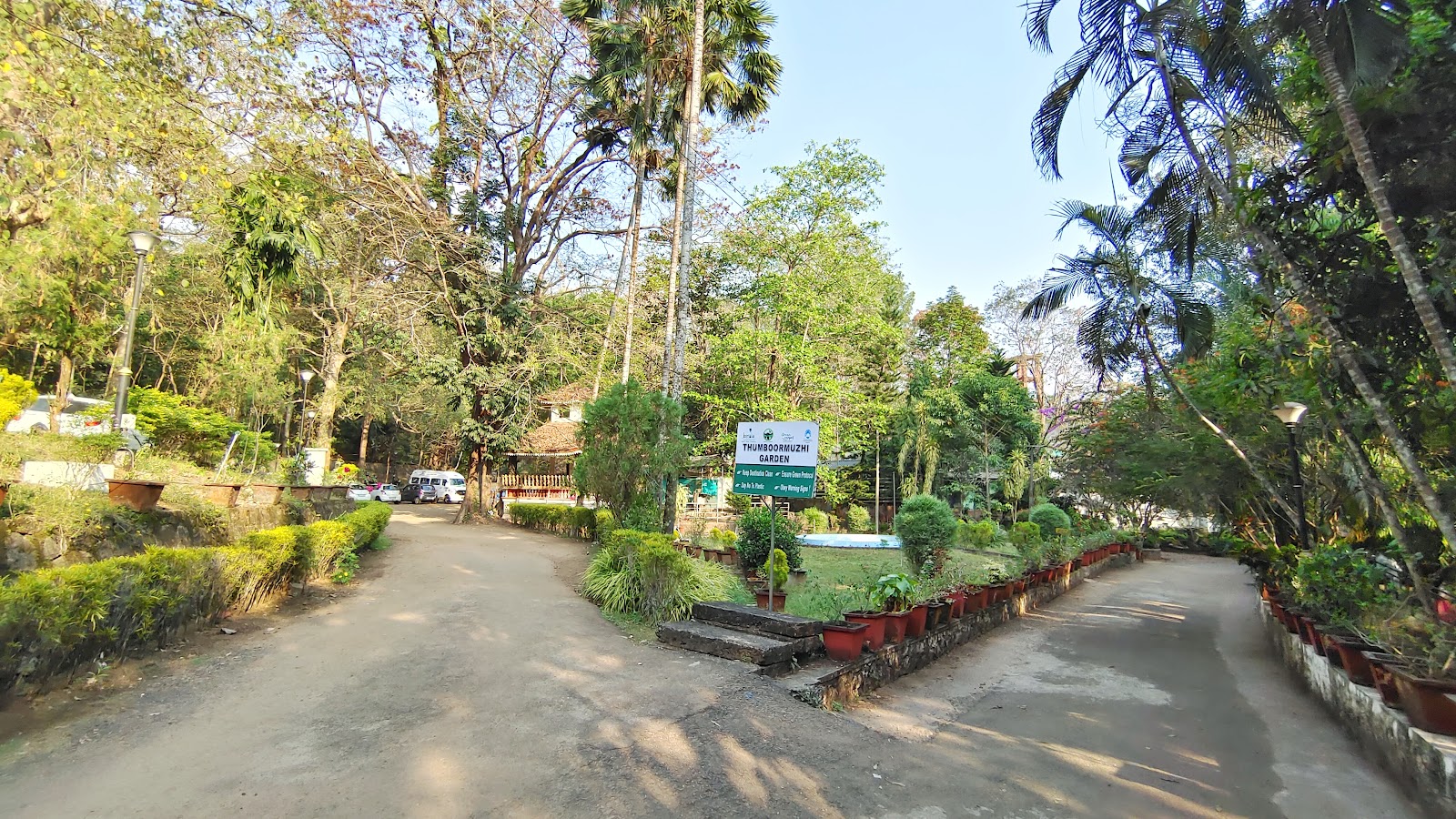 Thumboormuzhi Dam and Garden