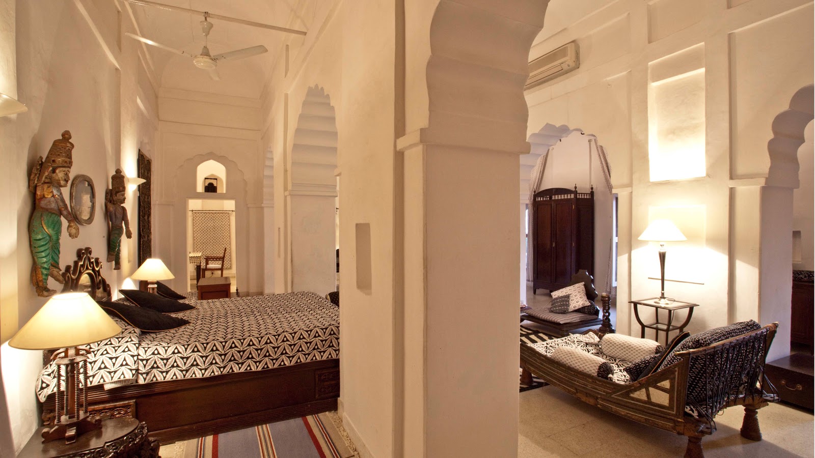 Neemrana Fort Palace