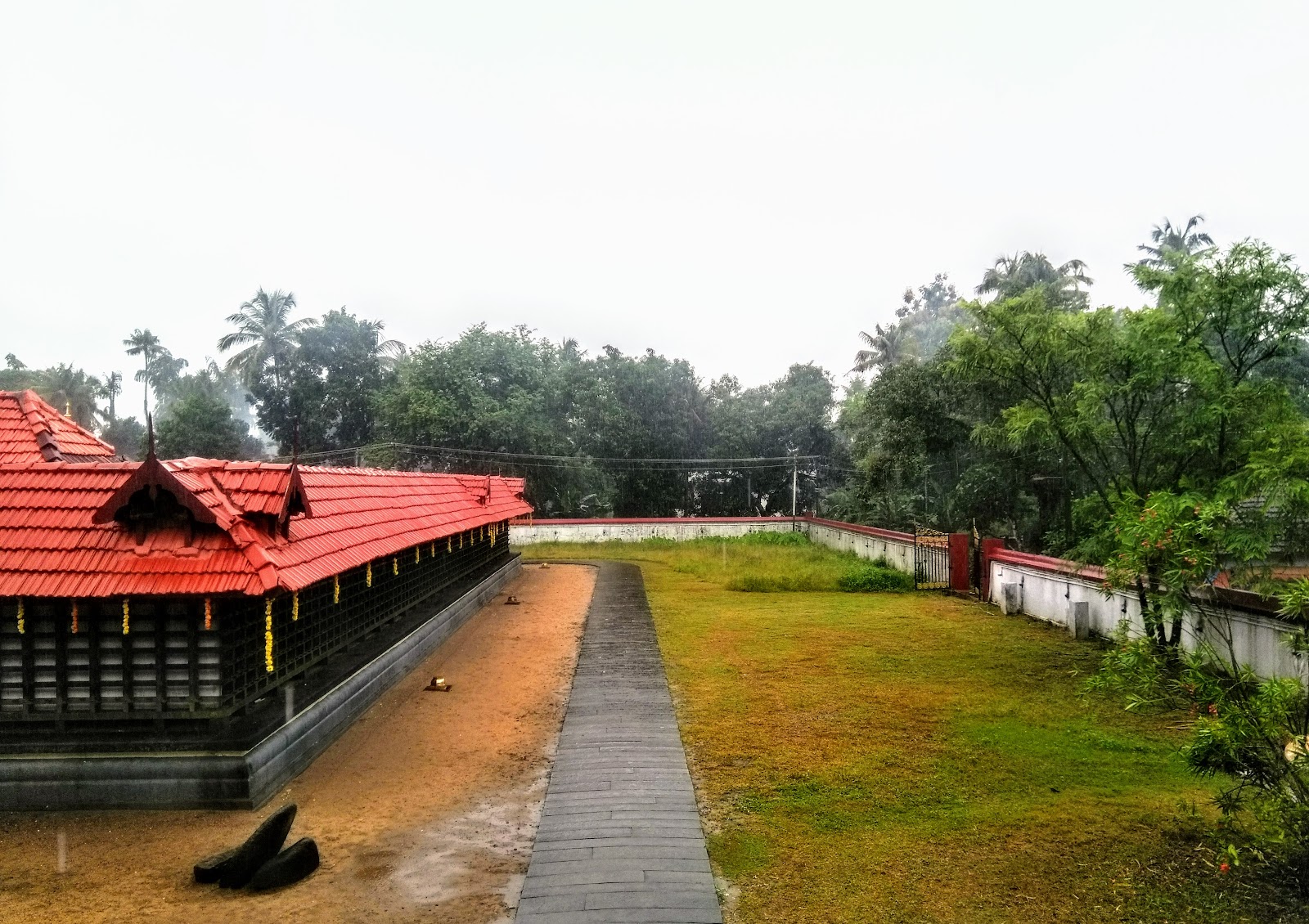 Arattupuzha Temple
