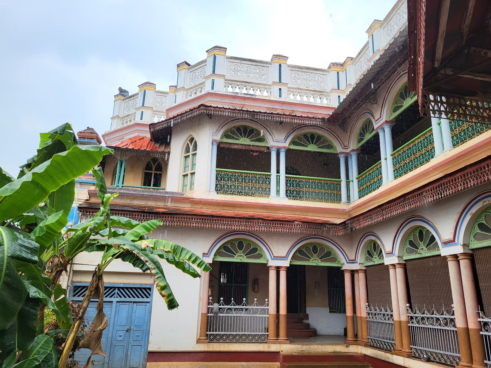 Aathangudi Palace