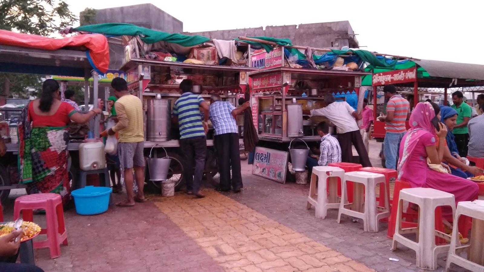 Weekly Tribal Market