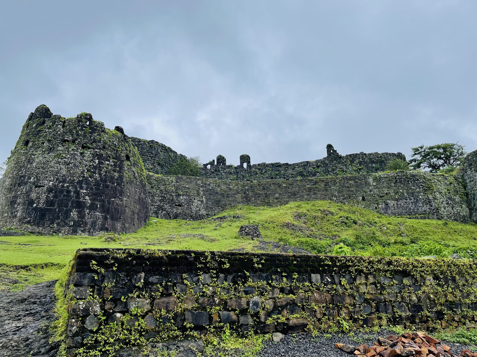 Gawilgarh Fort Ruins