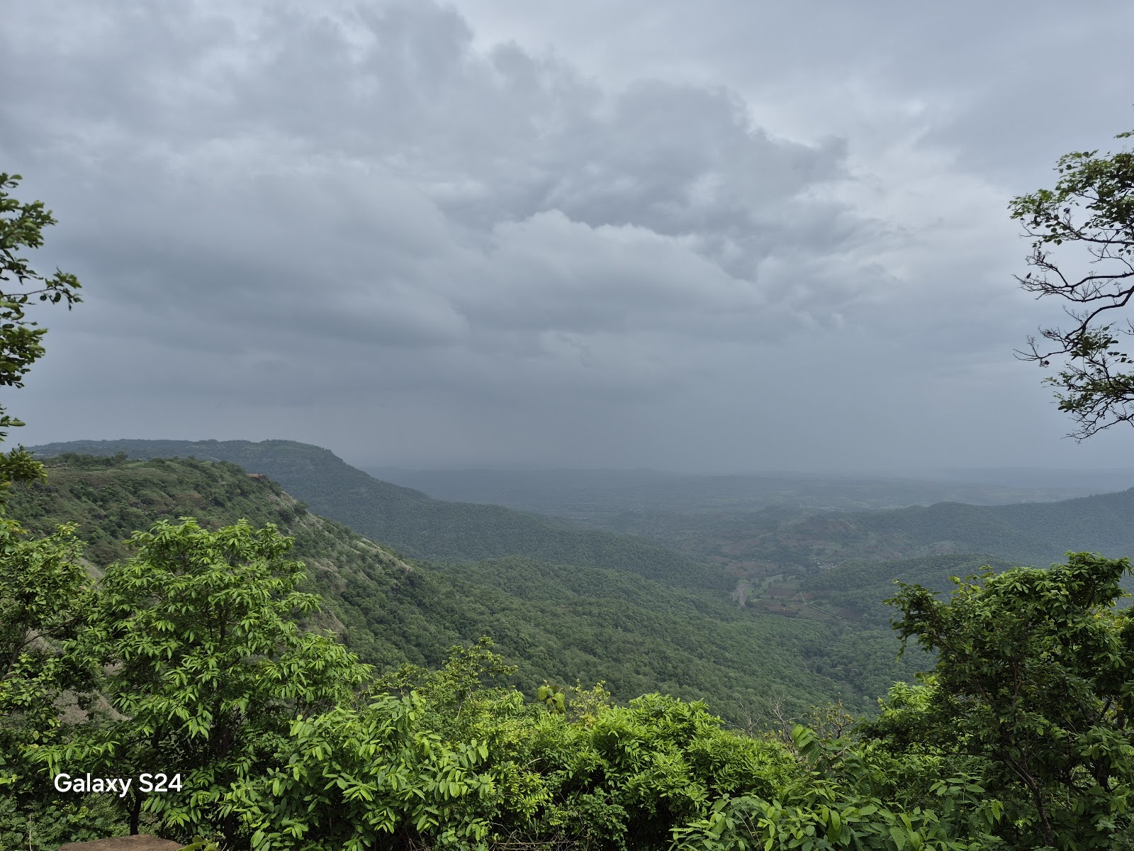 Lendi Lake Viewpoint