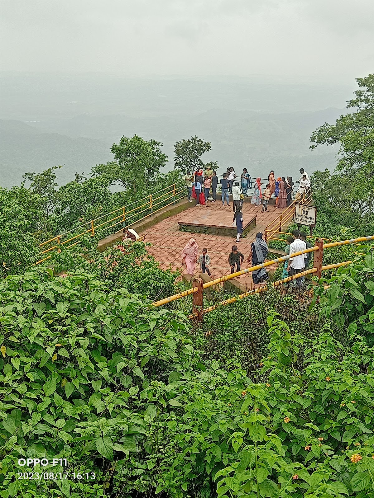 Lendi Lake Viewpoint