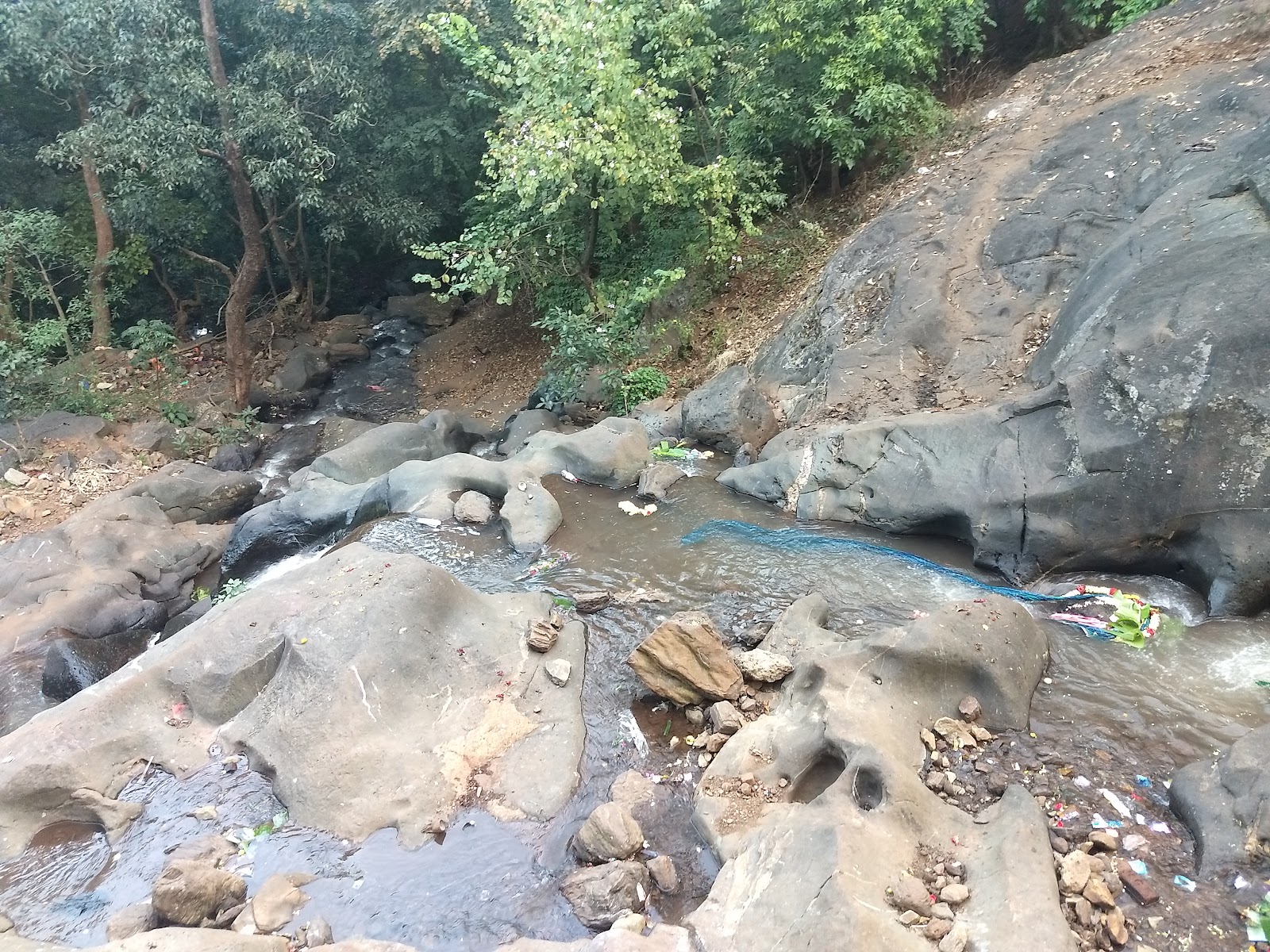 Kallathigiri Falls