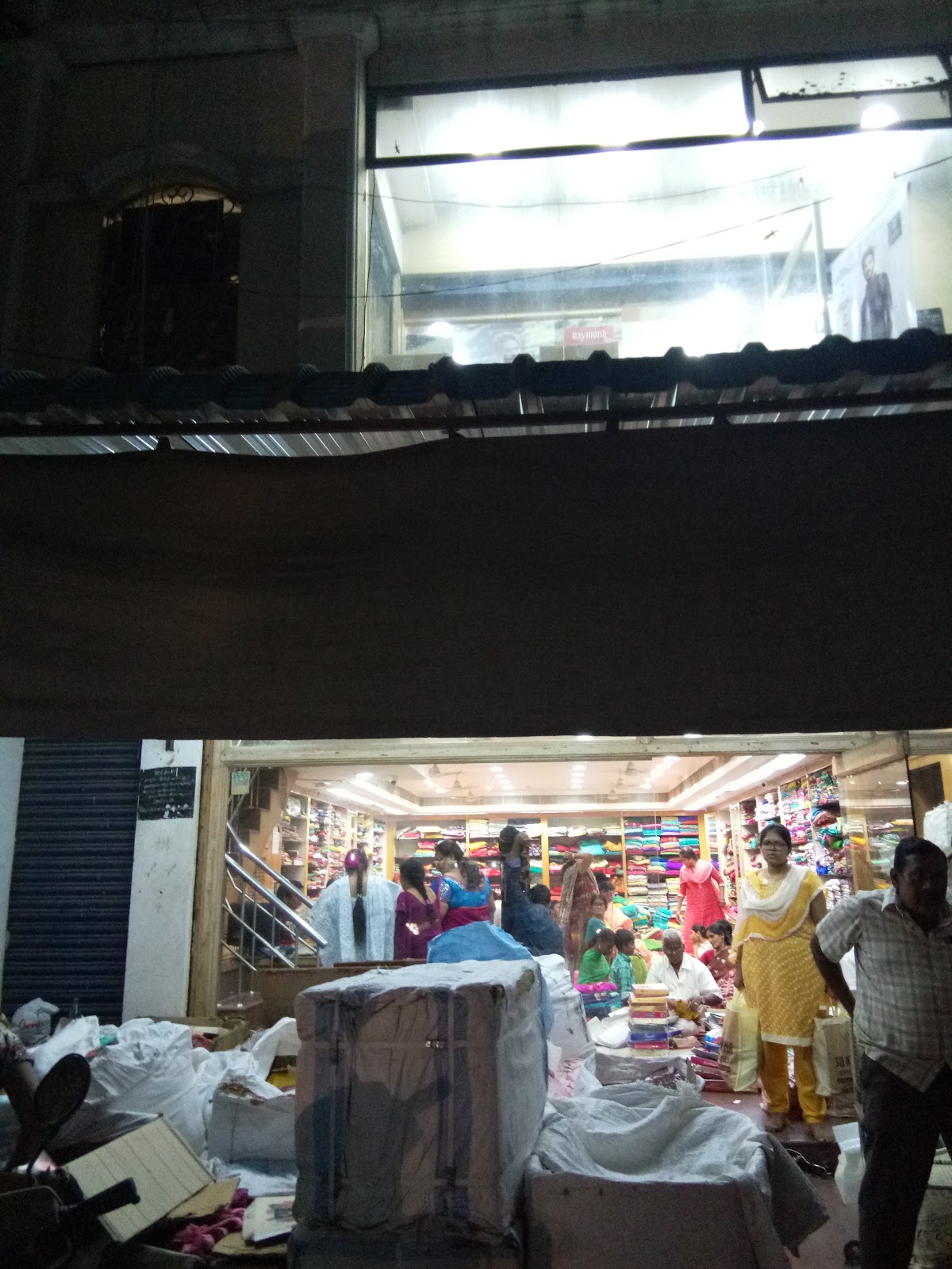 Town Market and Cloth Bazaar