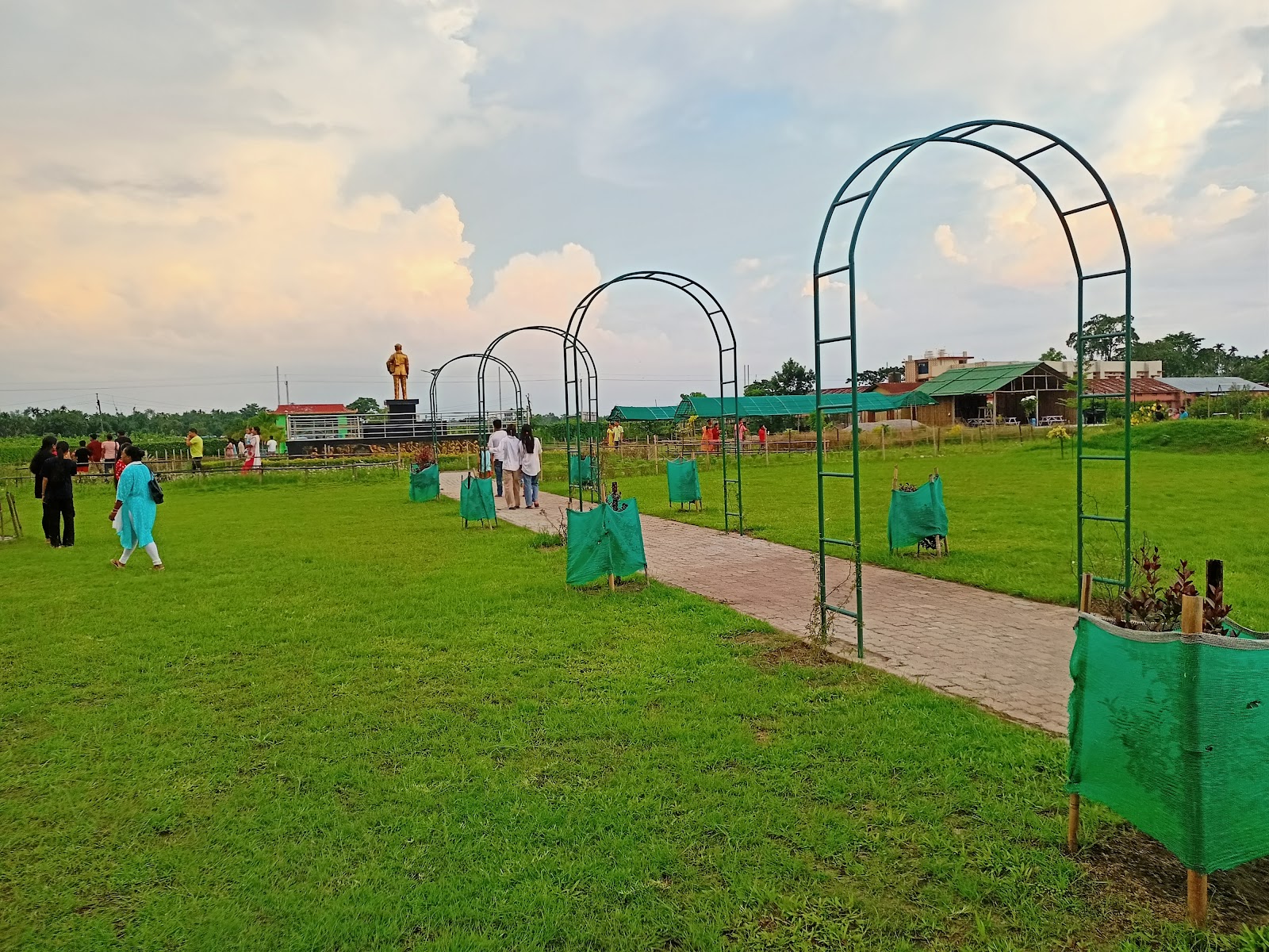 Bodofa Nwgwr Memorial Park