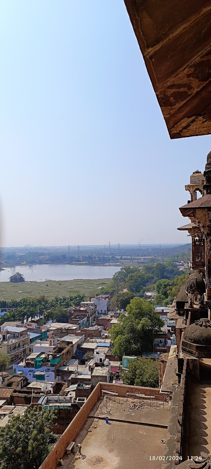 Raja Vir Singh Dev Palace