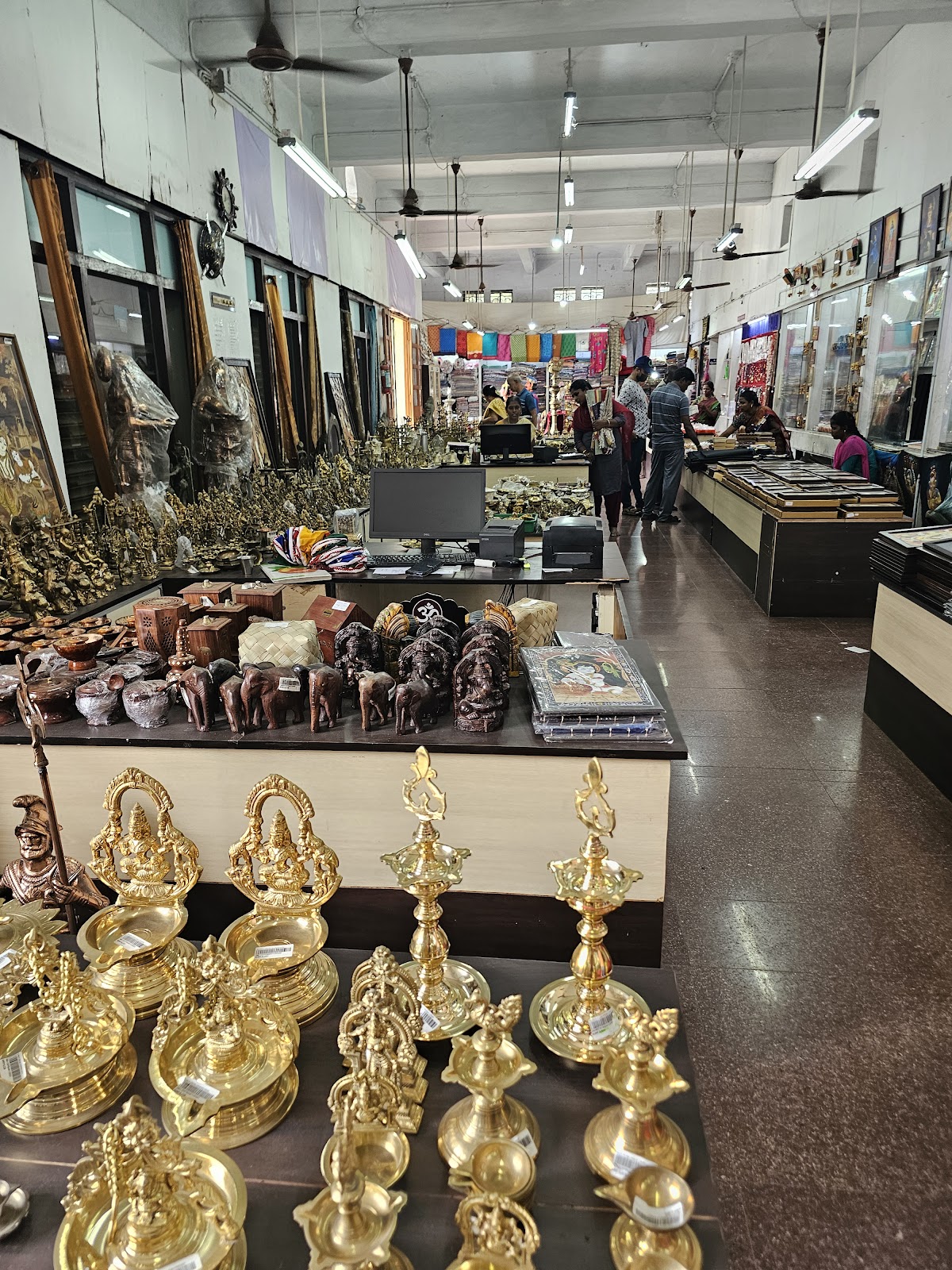 Local Handicraft Shops