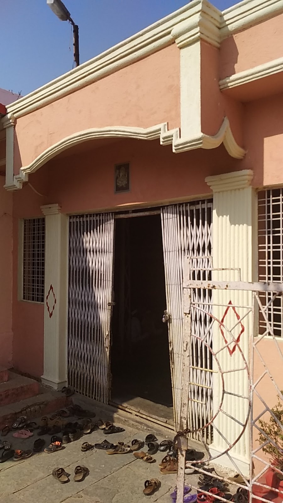 Gadge Maharaj Temple