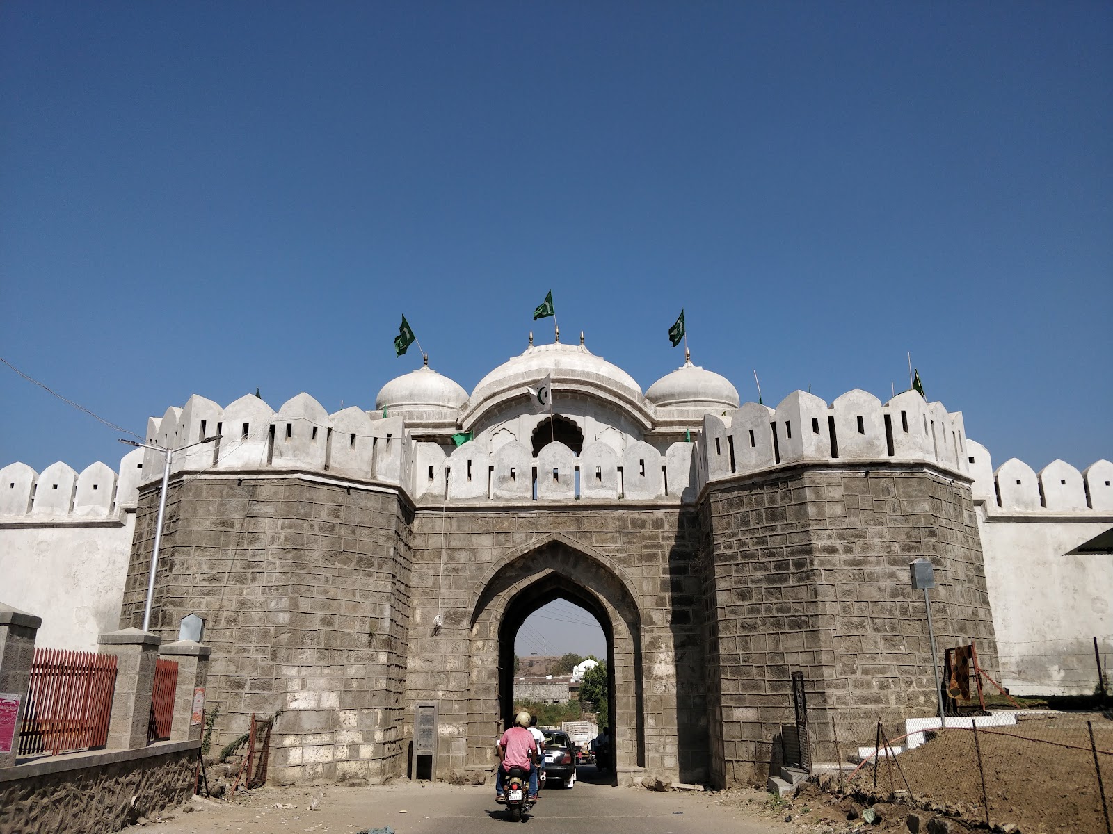 Khuldabad Sufi Shrines
